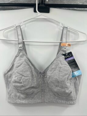 36DD  Bali Bra   NWT